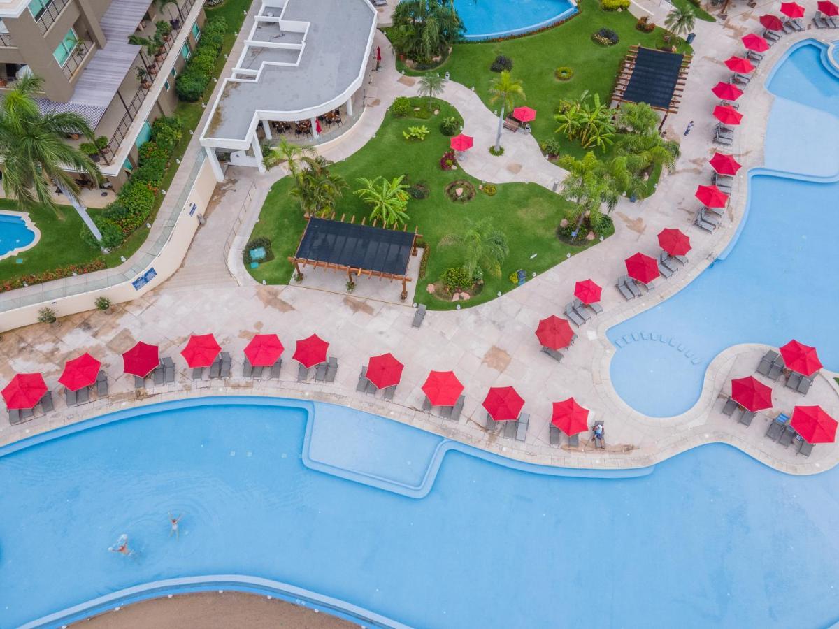 Ocean Front Condo Sleeps 4 Adults-Grand Venetian T3000-1606 Пуэрто-Вальярта Экстерьер фото