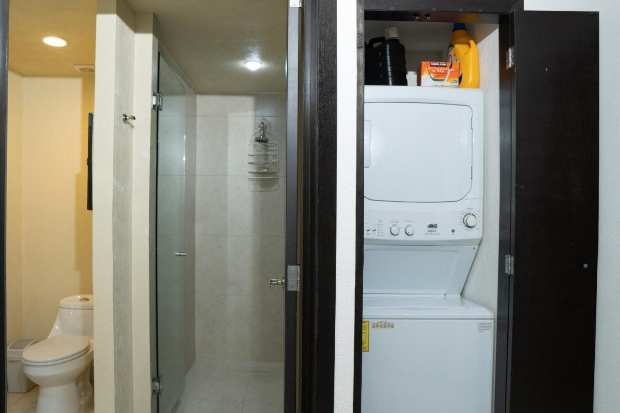 Ocean Front Condo Sleeps 4 Adults-Grand Venetian T3000-1606 Пуэрто-Вальярта Экстерьер фото